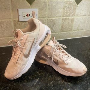 Nike air max
